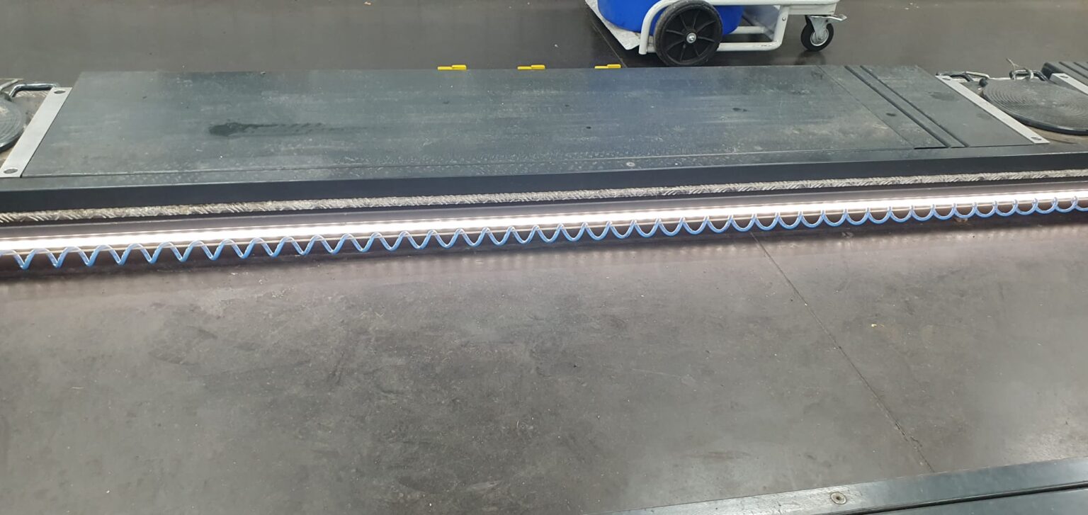 4 koloms hefbrug uitlijnbrug OMCN 401/L 4000Kg 2016 + brugkrik Rijbaanlengte 485cm